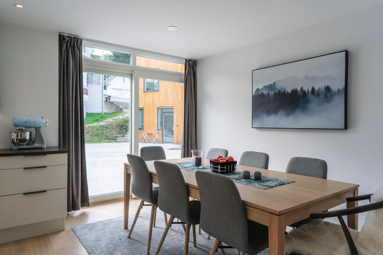 Modern Villas In Plush Town Tromso Exterior photo
