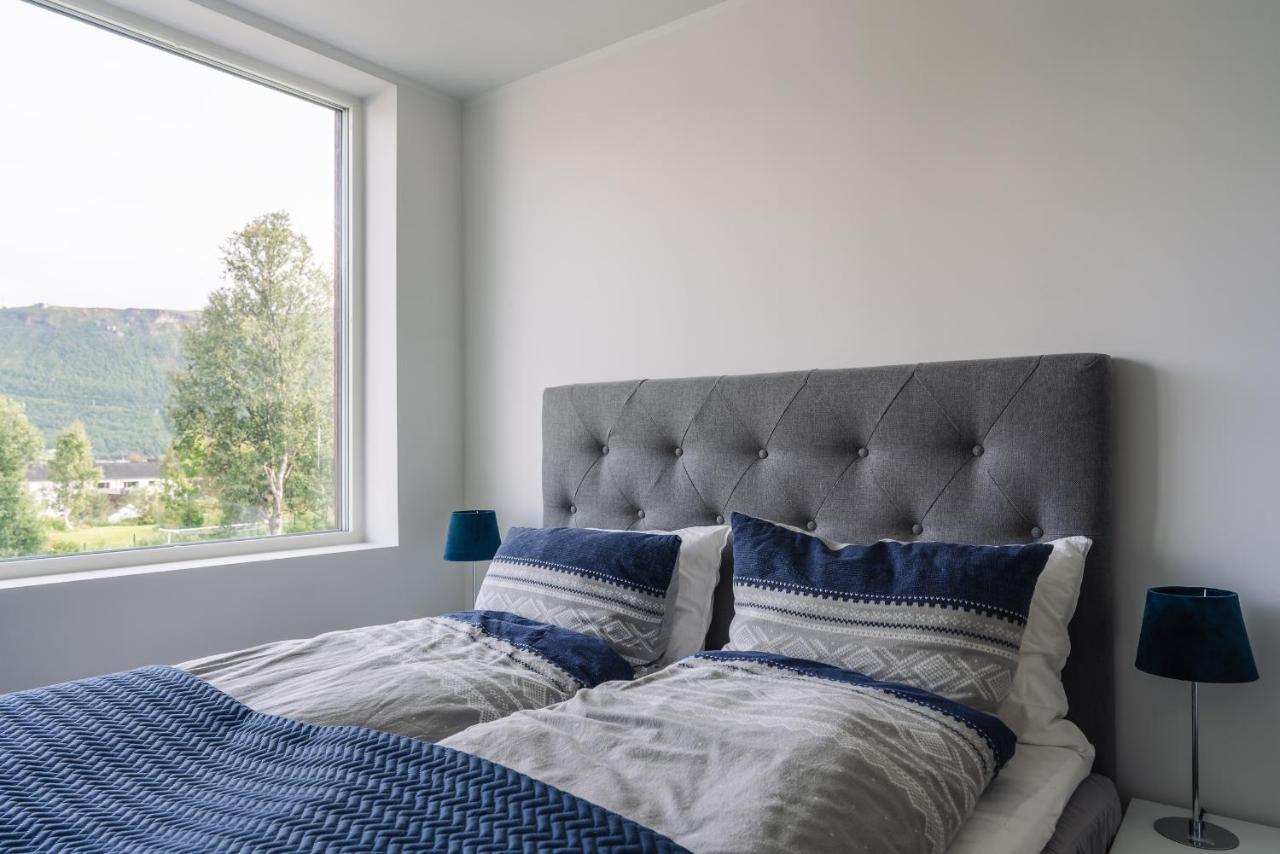 Modern Villas In Plush Town Tromso Exterior photo
