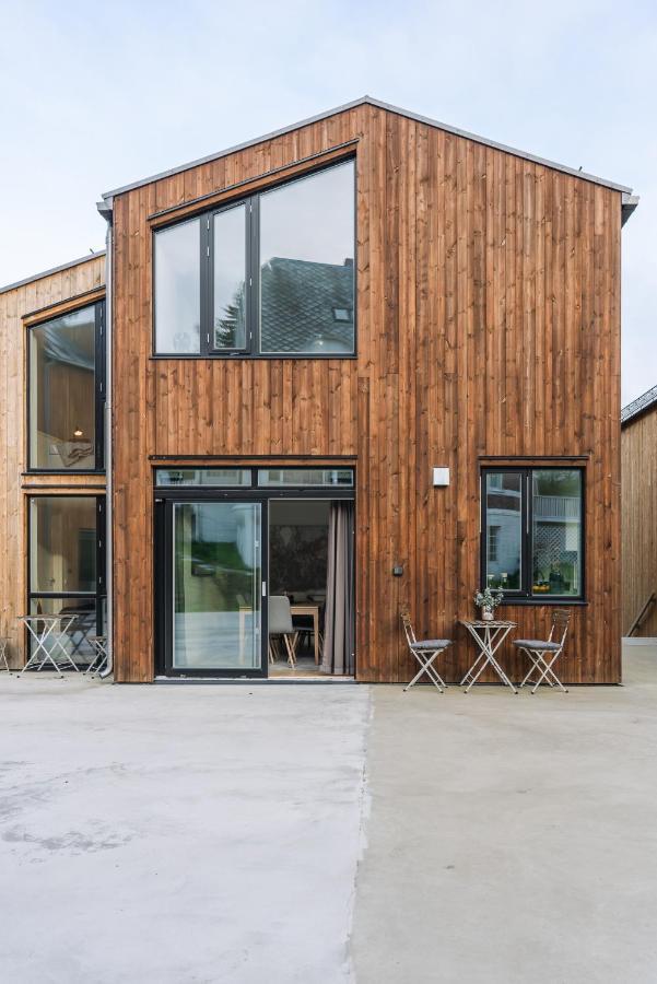Modern Villas In Plush Town Tromso Exterior photo