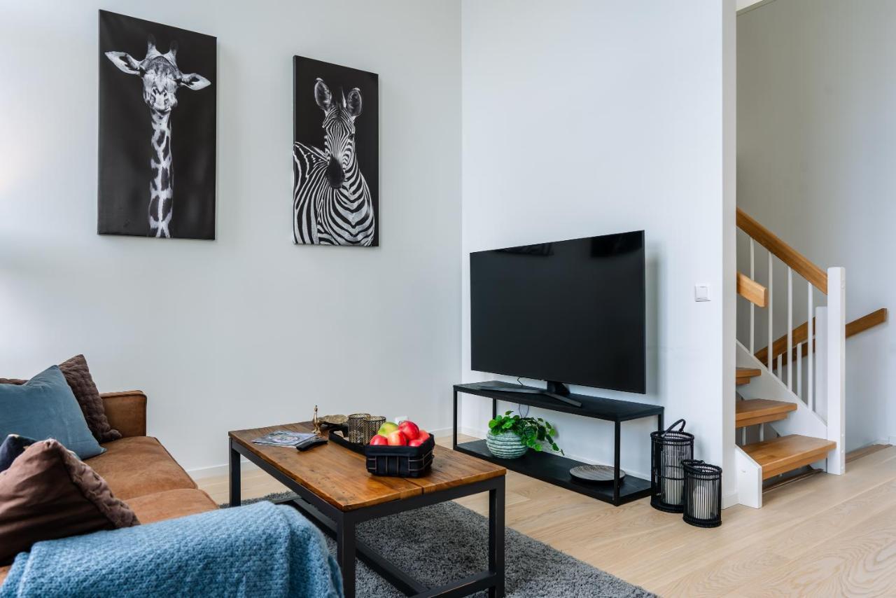 Modern Villas In Plush Town Tromso Exterior photo